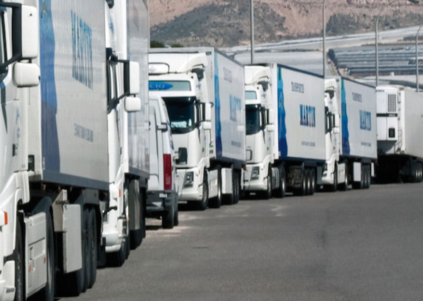 CE 44 toneladas camiones