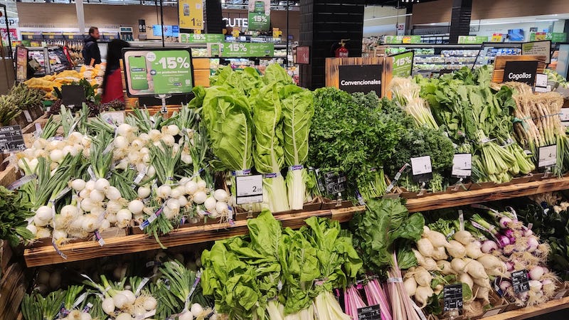 Carrefour distribuye verduras hoja origen España