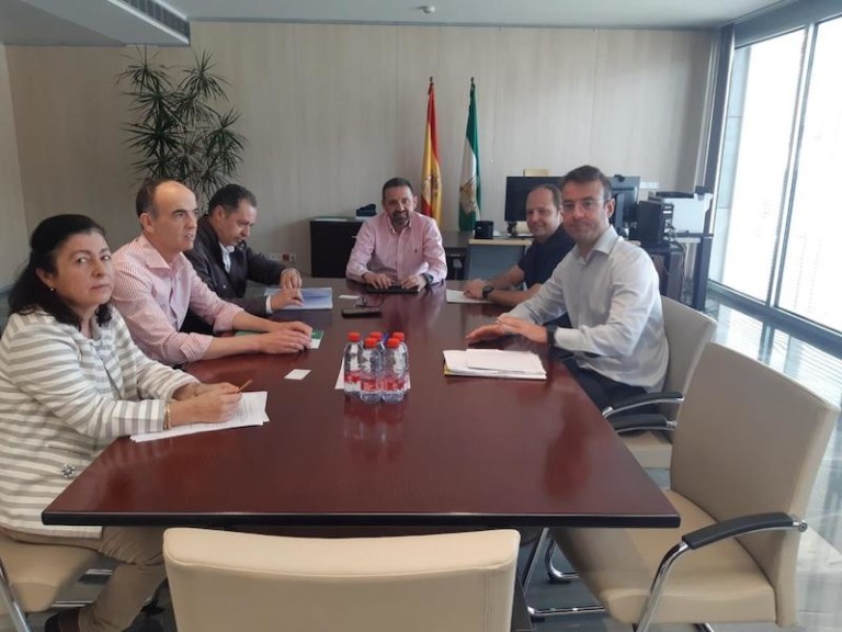 HM.Clause ampliación