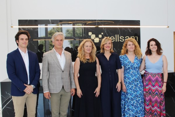 Vellsam ministra educación