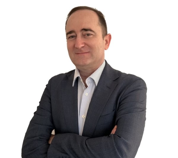 Defeder Pablo Montañés