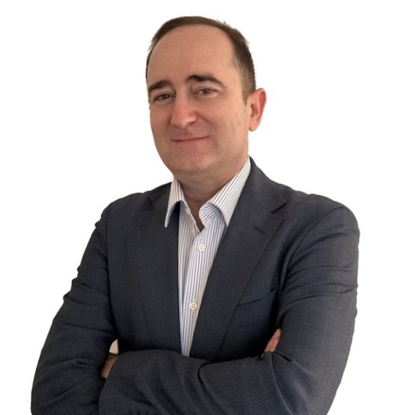 Defeder Pablo Montañés