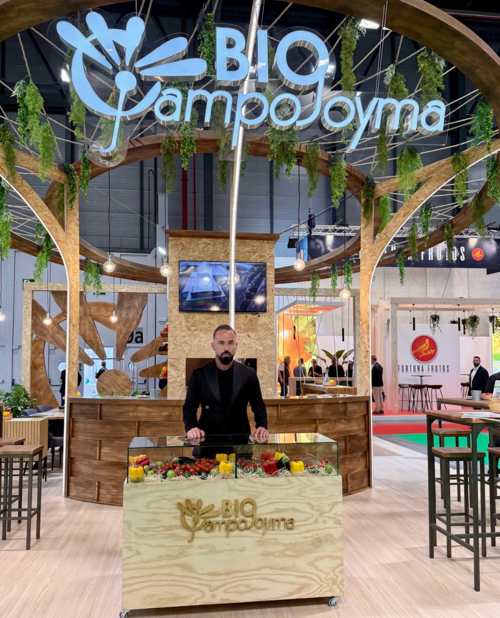 Campojoyma tomate rosa