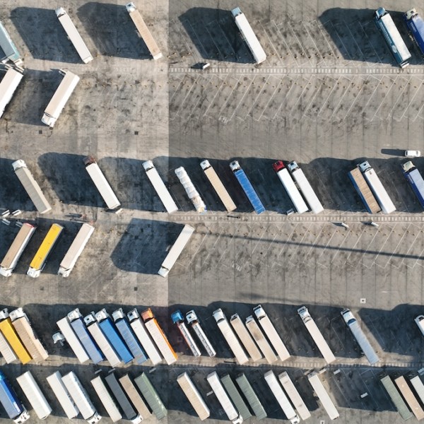 Camiones-en-el-Puerto-de-Algeciras