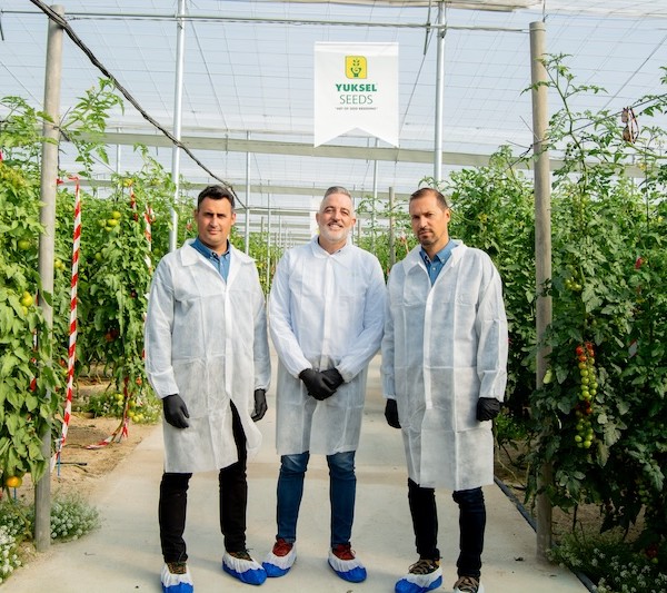 Yuksel Seeds equipo comercial