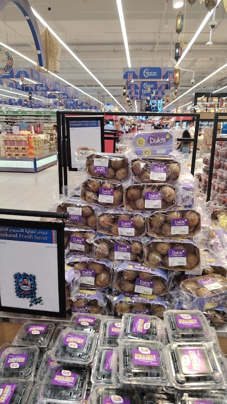 Kiwi verde Dulcis en un supermercado en Dubai.