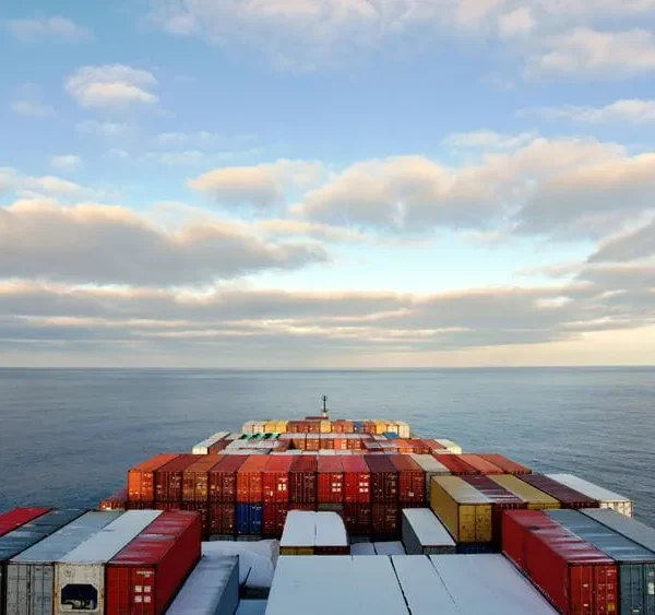 Hapag-Lloyd y DSV amplían su alianza de descarbonización