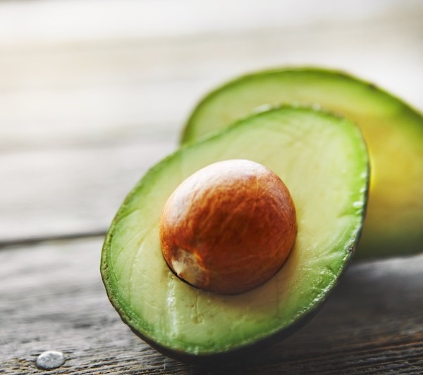 Intertropic impulsa la campaña ‘Aguacate y Mango de Europa: Frutas con Corazón’