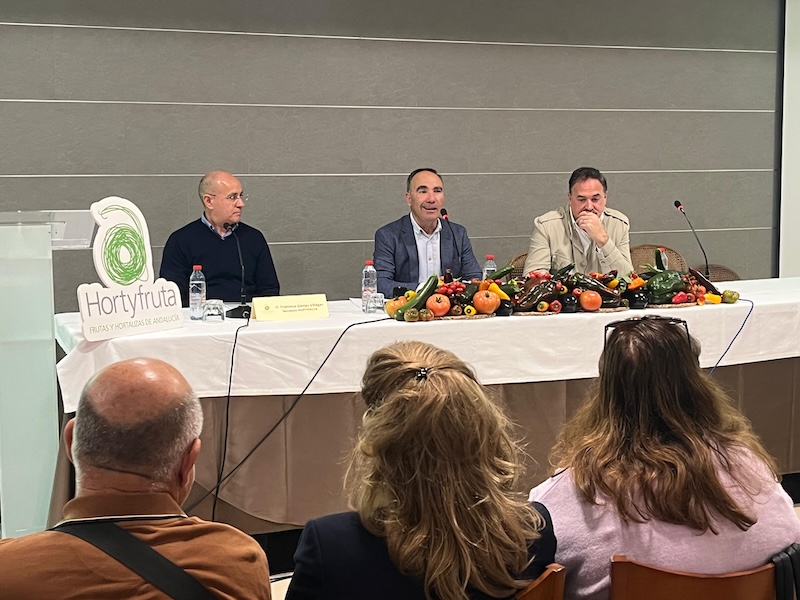 Juan Tomás Cano reelegido presidente de Hortyfruta