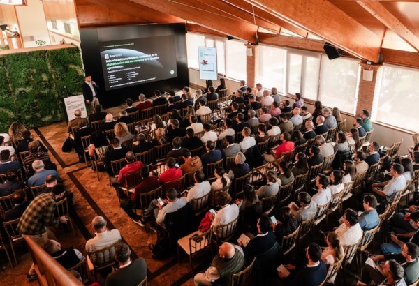 kos Advanced lanza Ikos Notes, un sistema único para gestión de explotaciones