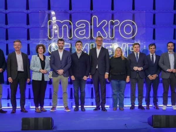 Makro inaugura su primera plataforma logística en España