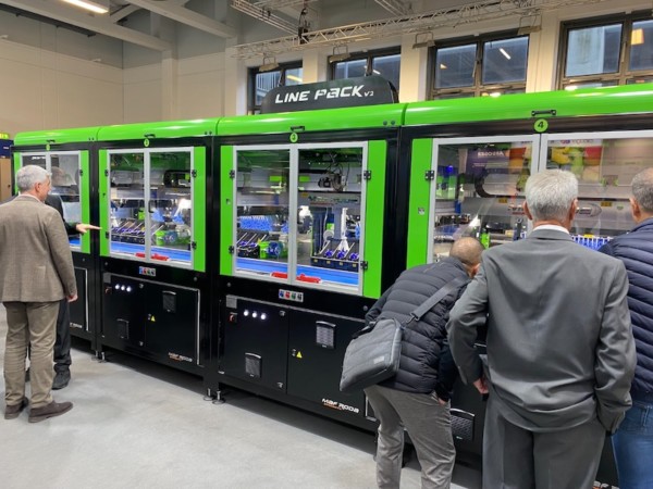 Robots permiten una confección más eficiente y estable en fruta de hueso