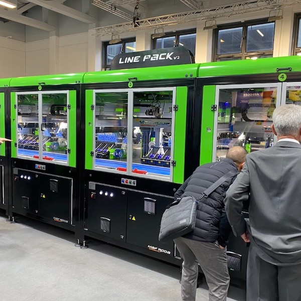 Robots permiten una confección más eficiente y estable en fruta de hueso