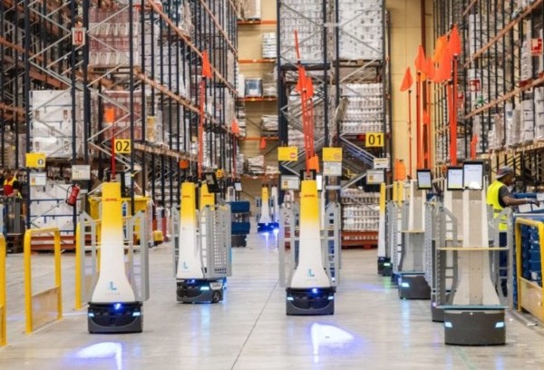 DHL Supply Chain incorpora 95 robots para dar servicio a Makro en Quer
