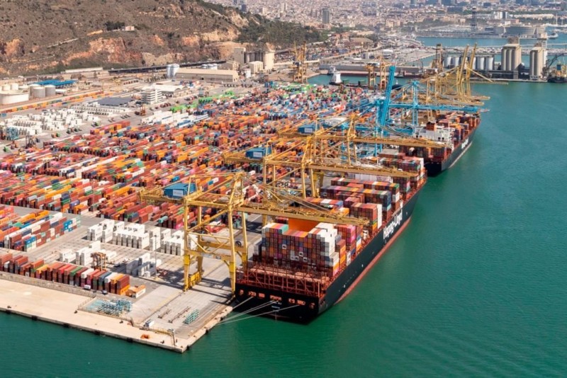 El tráfico de contenedores en Port de Barcelona sube un 2,7%