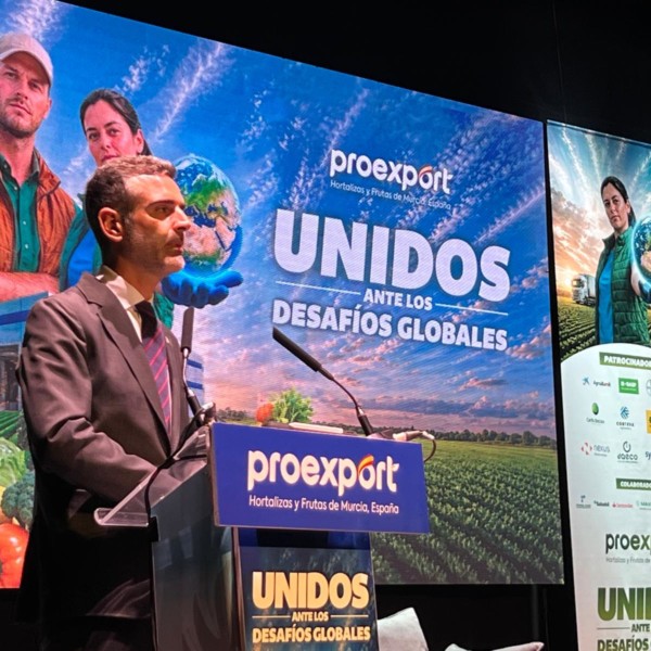 Andalucía aprovecha Proexport para hacer 'piña' con el agua