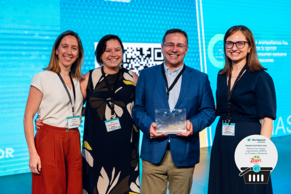 (De izquierda a derecha) Esther Marinas, Marketing Manager Europe; Enrique Guío, Market Manager Iberia; Nele Moorthamers, Head of Marketing of Europe and North America; María Castells, Marketing Manager Iberia.