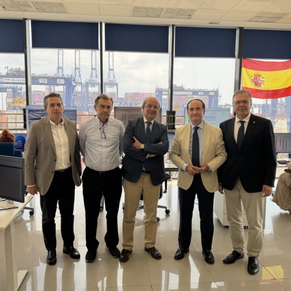 Daniel Calleja, director de la representación de la Comisión Europea (CE) en España ha realizado recientemente una visita de trabajo al puerto de Algeciras