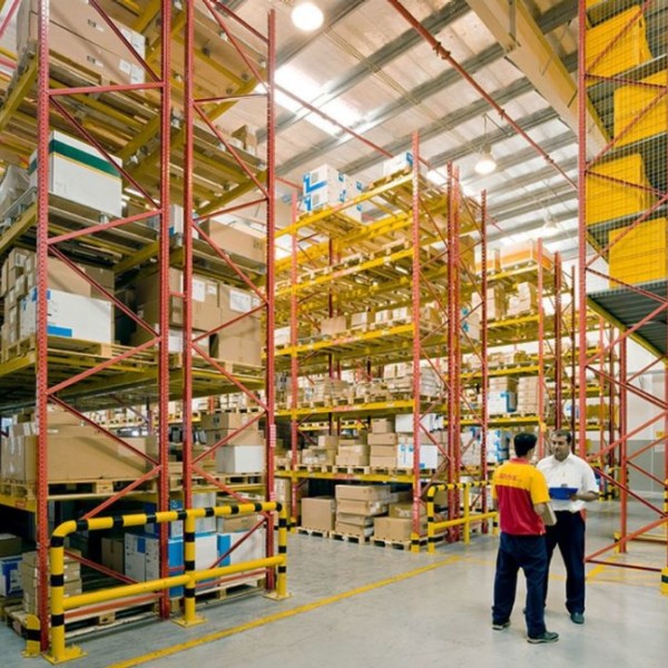 DHL Group aumenta sus ventas un 10 % hasta junio