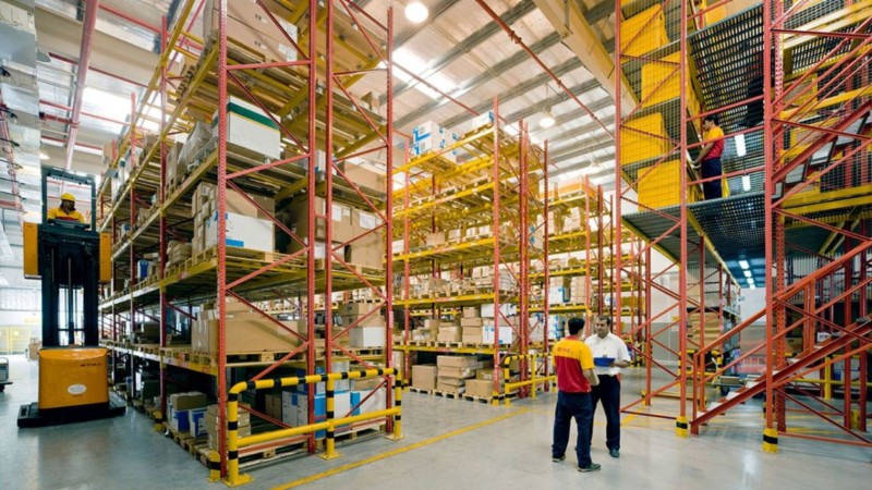DHL Group aumenta sus ventas un 10 % hasta junio