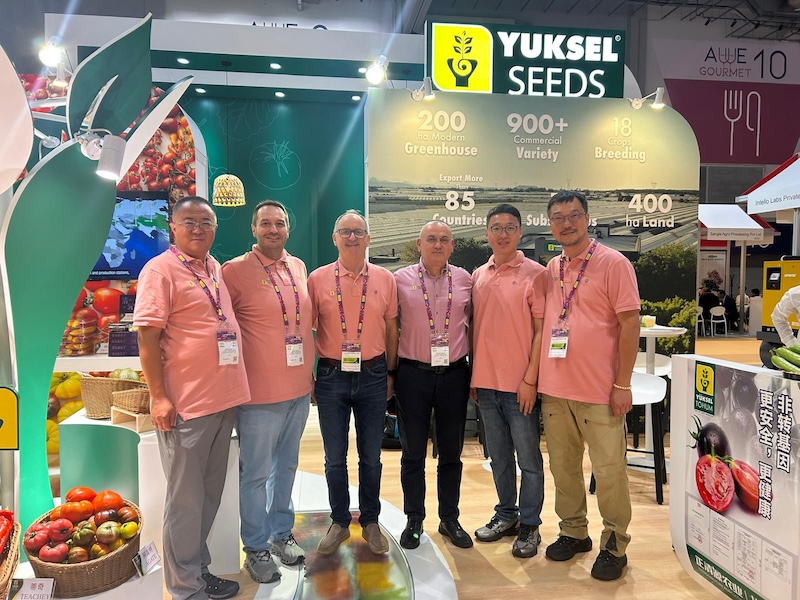 Equipo de Yuksel Seeds en Asia Fruit Logistica