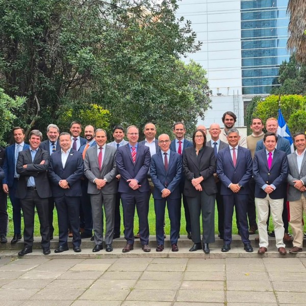 Puerto de Málaga refuerza el comercio con las frutas de Chile