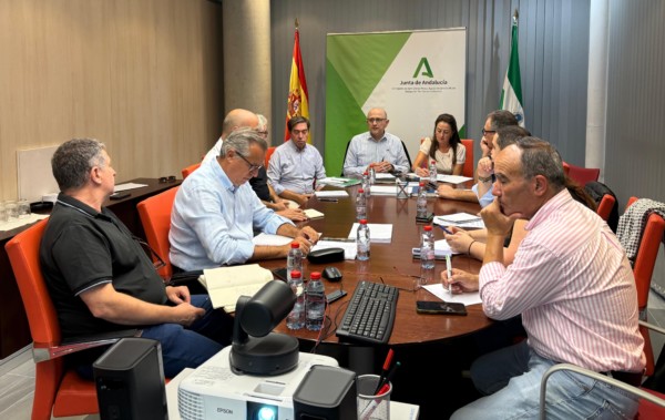 Manuel Gómez Galera, secretario general de Agricultura, con representantes de Hortyfruta, Coexphal, Asaja, COAG, UPA y Ecohal